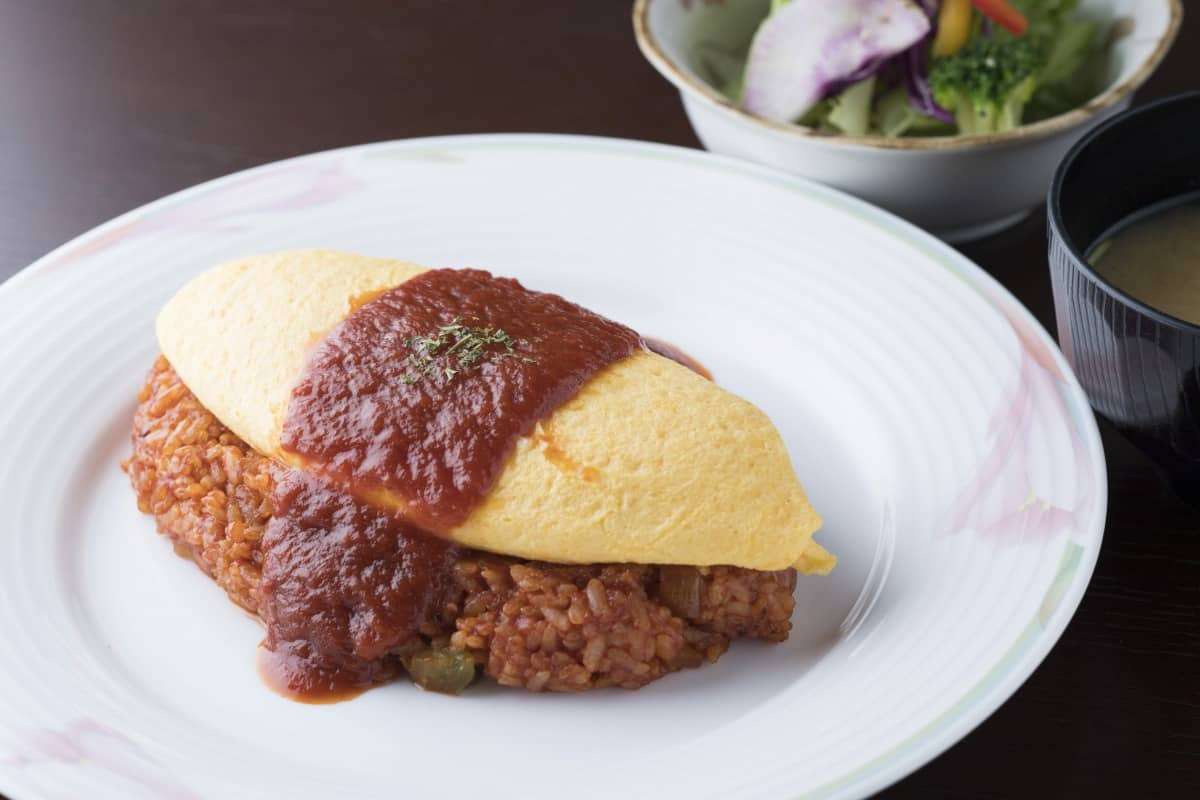 人気記事_倉吉の人気洋食店『いわもと食堂』の山陰尽くしオムライスが絶品すぎます…