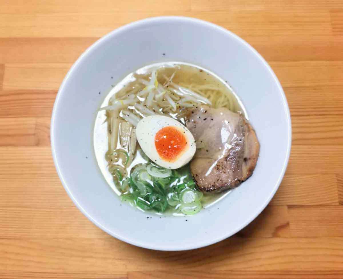 米子_ラーメン_たかうな_人気_オススメ_牛骨ラーメン_鳥取ご当地ラーメン