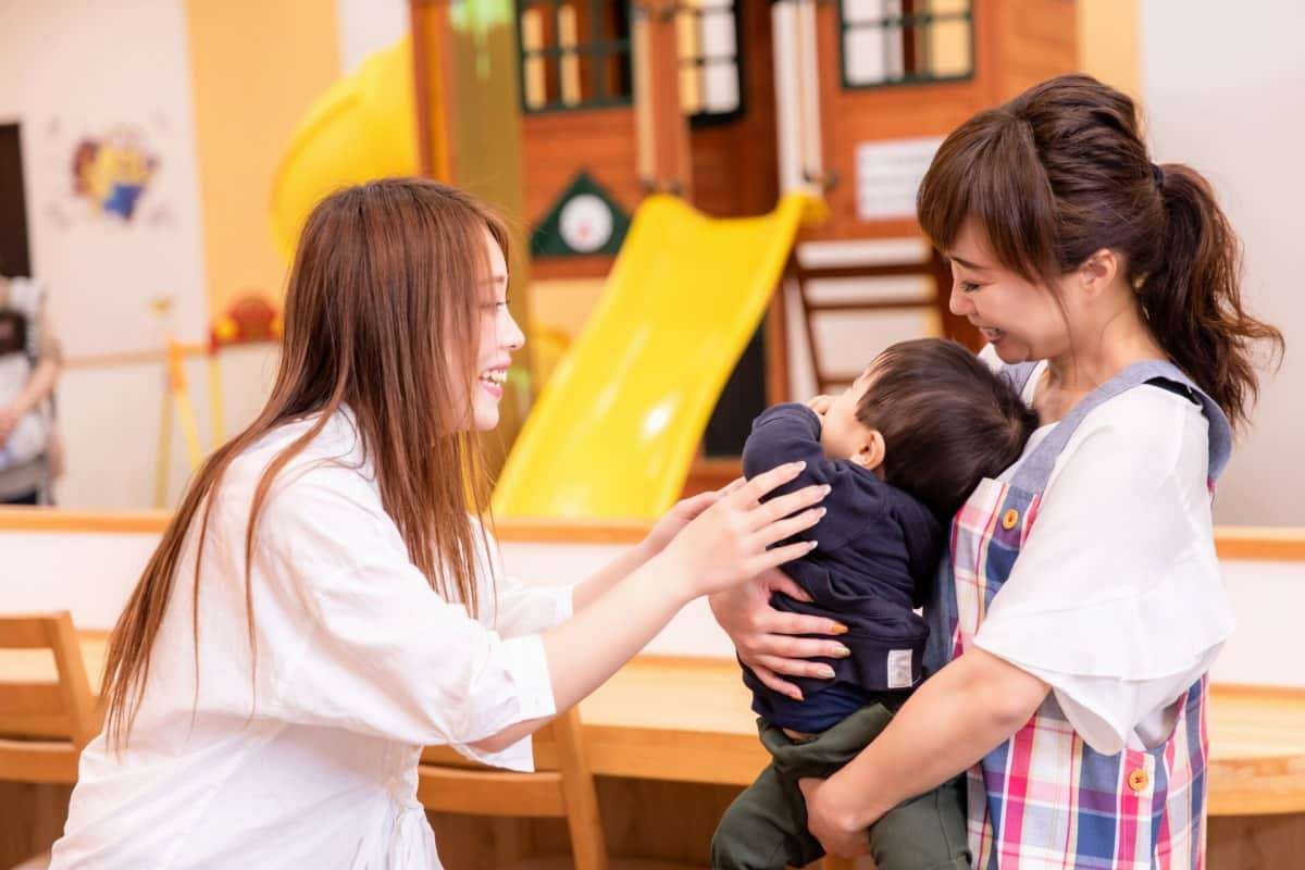 人気記事_親離れ・子離れで大切なのは距離感。愛すべき存在だからこそ事前に知っておこう【藤原さんの育児学Vol.44】