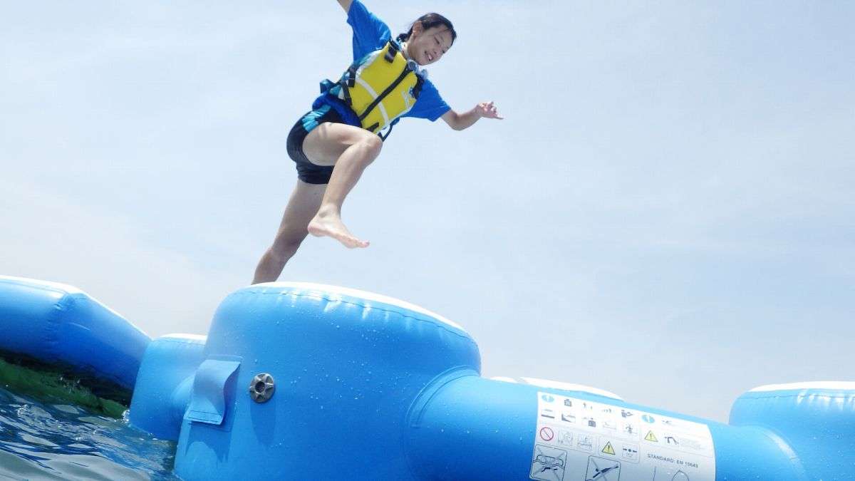 島根県浜田市イベント_海水浴場_海上アスレチック_海神_カイジン_料金_開催時期_子ども