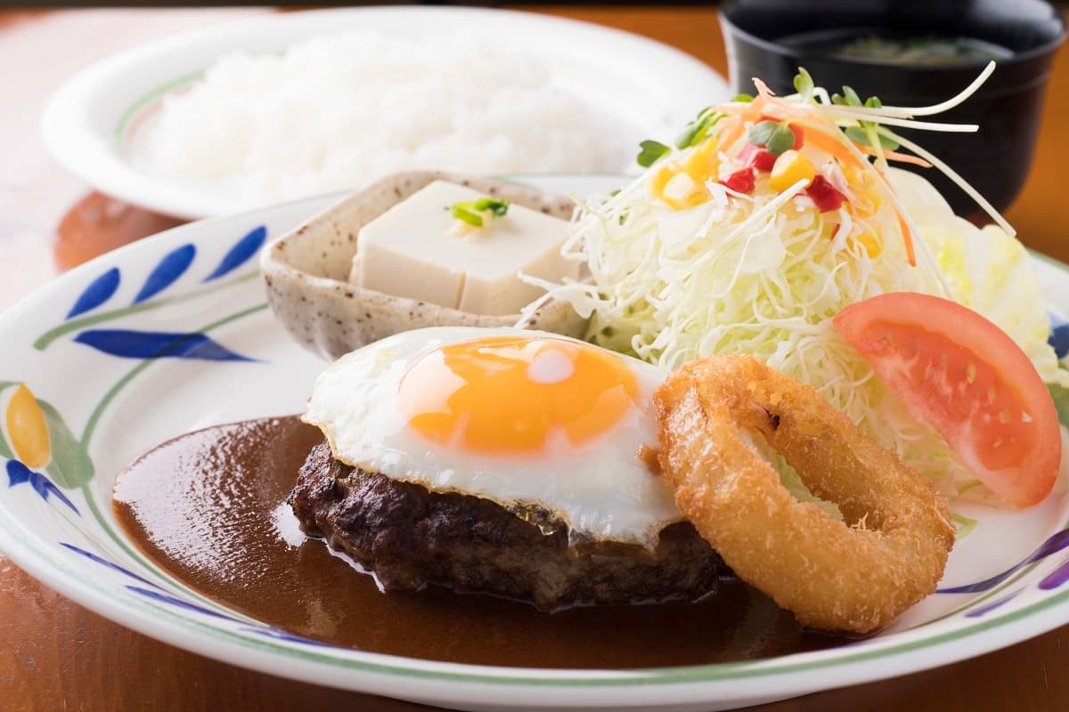 鳥取市_洋食屋スノーラスカル_ハンバーグ_ランチ_老舗_人気_オススメ_定食