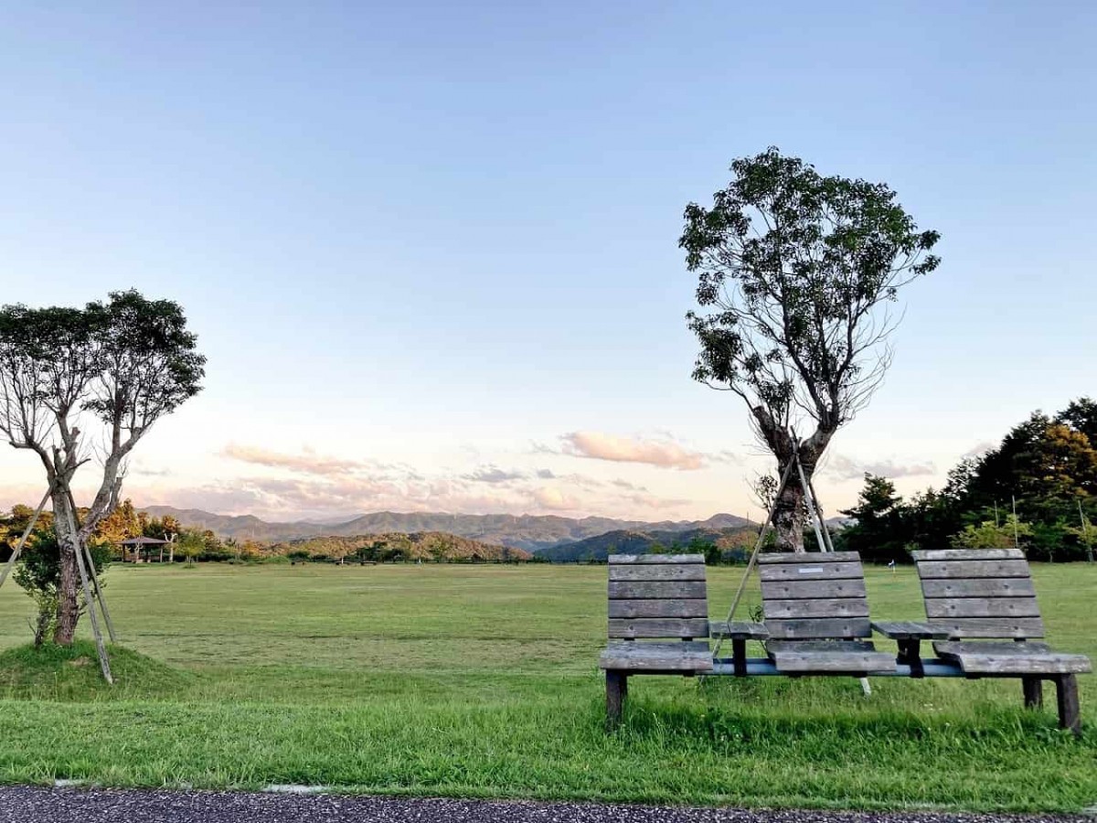 島根県益田市_公園_子ども連れ_お出かけ_万葉公園_駐車場_すべり台