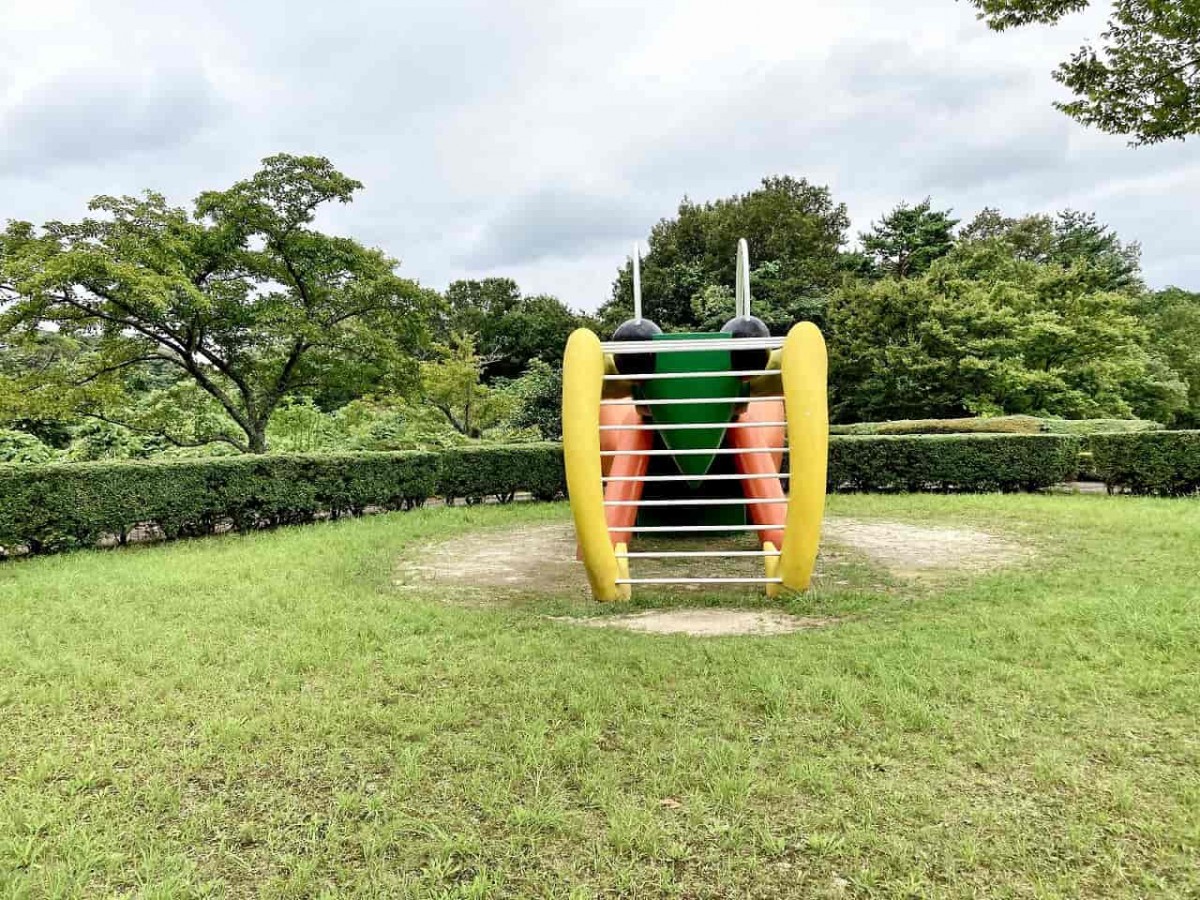 島根県益田市_公園_子ども連れ_お出かけ_浜田市旭運動園_駐車場_すべり台