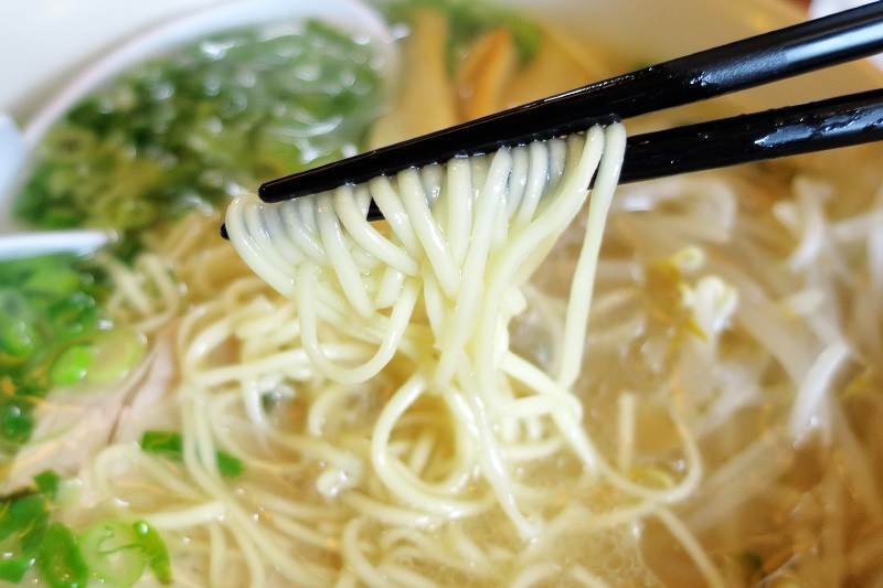 鳥取県米子市_ラーメン_牛骨ラーメン_おすすめ_人気_穴場_とん楽両三柳店