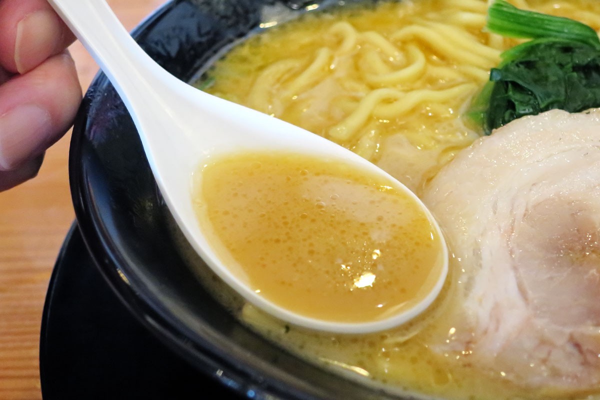 鳥取県米子市_家系ラーメン_吉岡家_味_麺_おすすめ