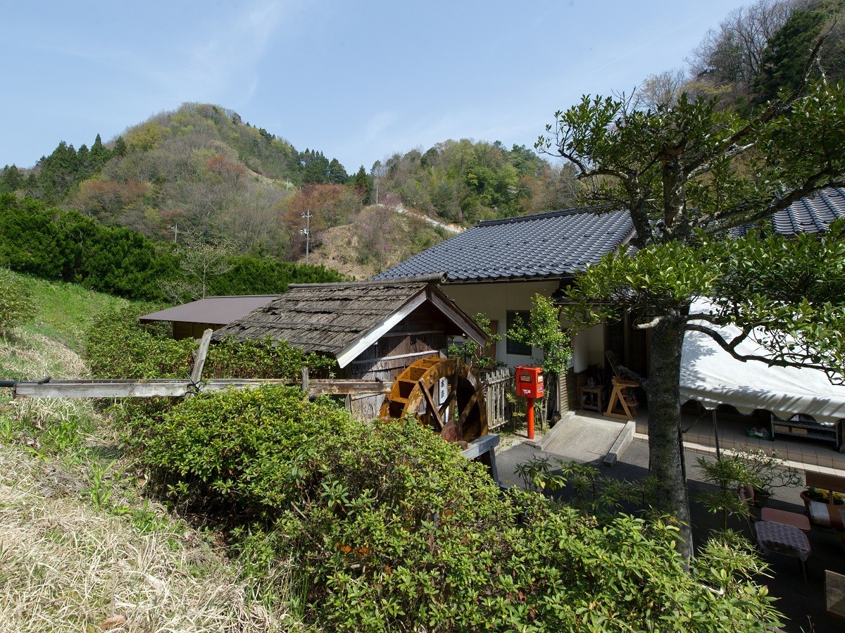 島根県雲南市のおすすめ日帰り温泉『みとや深谷温泉 ふかたに荘』の外観