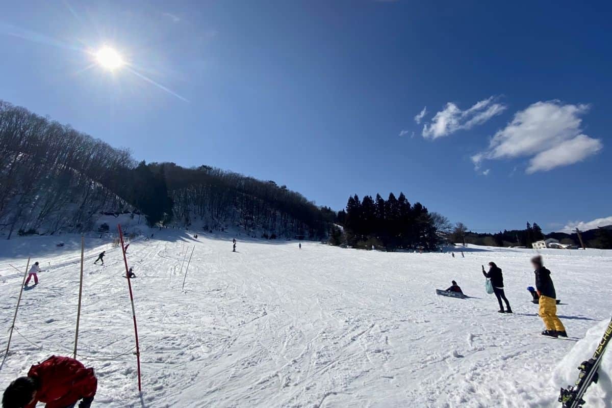 島根県奥出雲町にある穴場スキー場『三井野原スキー場』の様子