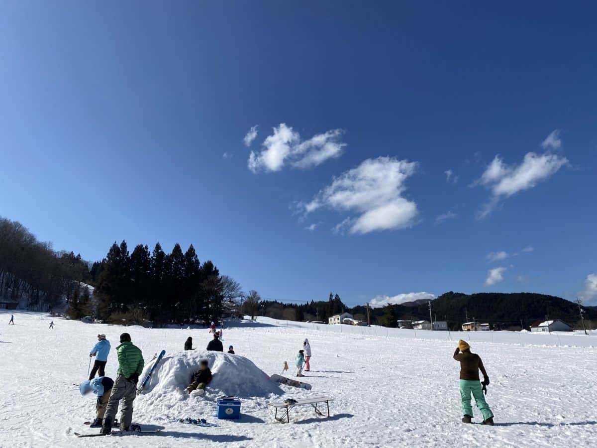 島根県奥出雲町にある穴場スキー場『三井野原スキー場』の様子