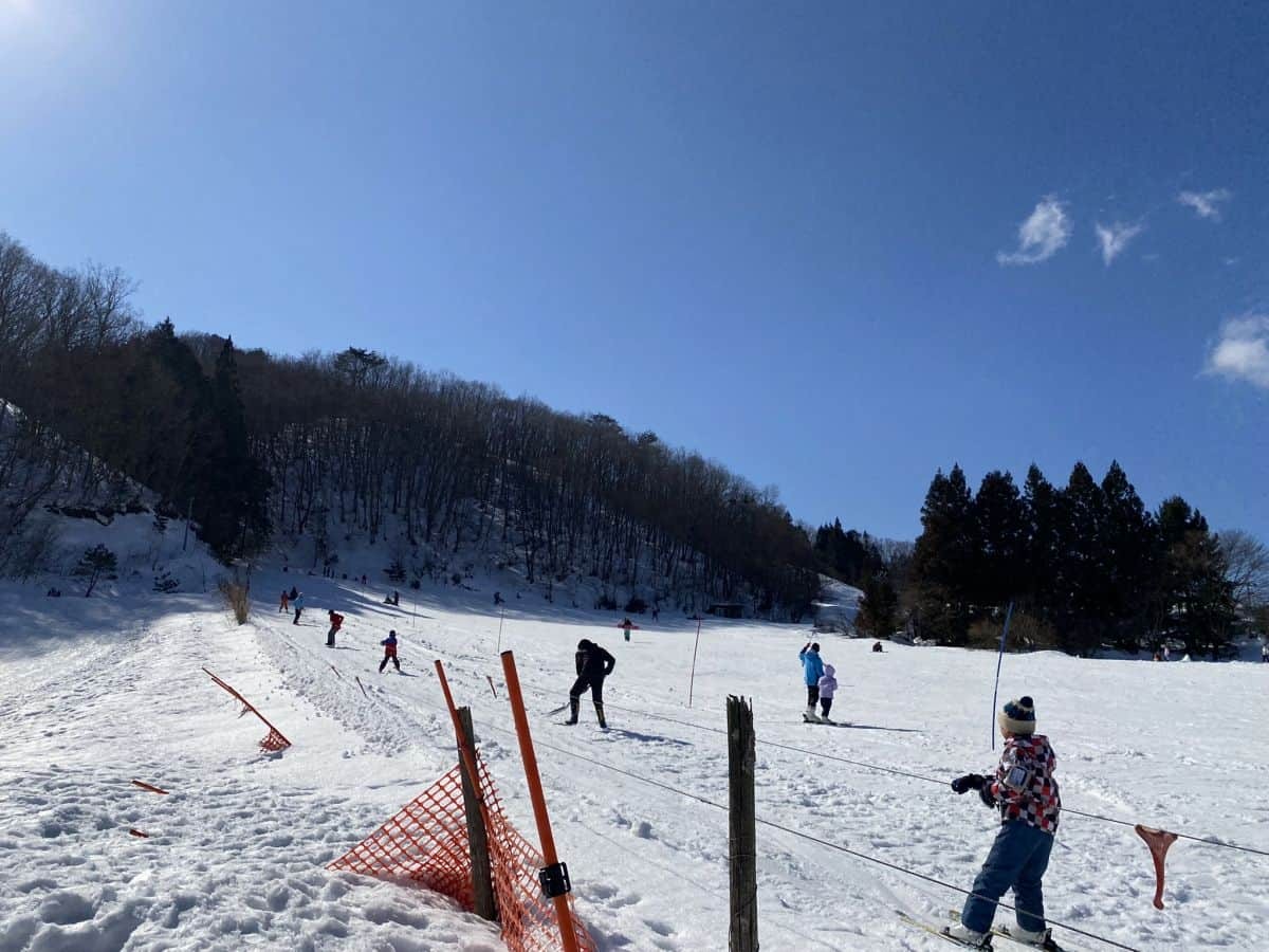 島根県奥出雲町にある穴場スキー場『三井野原スキー場』の様子