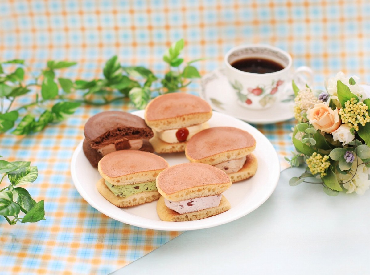 島根県奥出雲町にある和菓子店『奥出雲讃菓 松葉屋』の名物「噂の生どら」