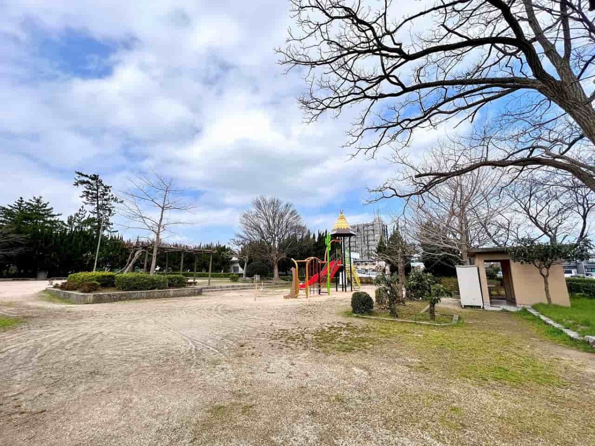 鳥取県米子市両三柳にある『三柳上谷公園』の様子