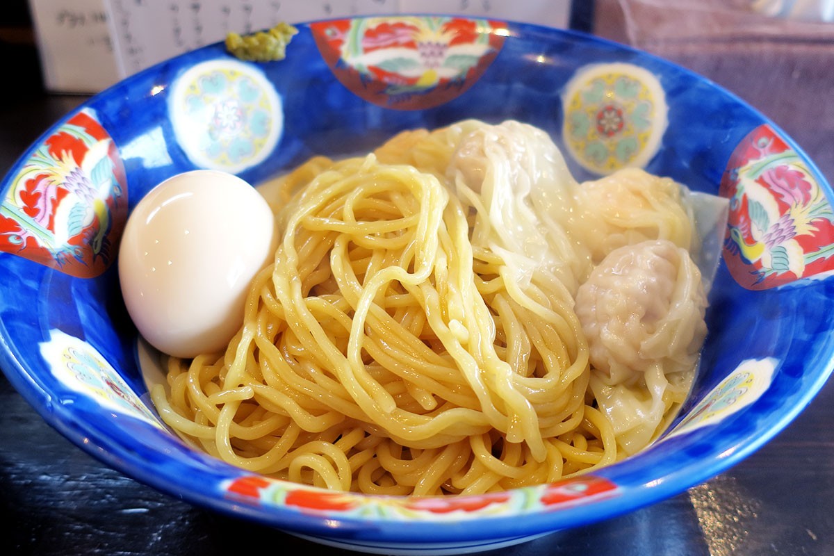 島根県松江市の人気ラーメン店『支那そば かつみ』の「つけそば」