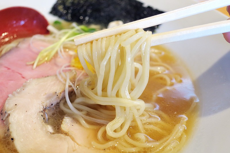 鳥取県倉吉市の人気ラーメン店『麺屋TASUKU』の鯛ラーメン