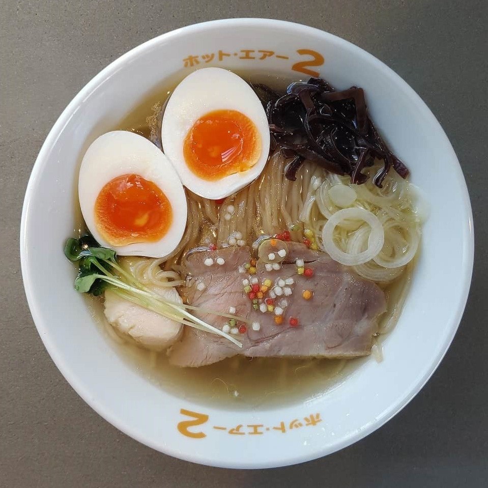 島根県松江市にあるラーメン店「ホット・エアー2」のラーメン