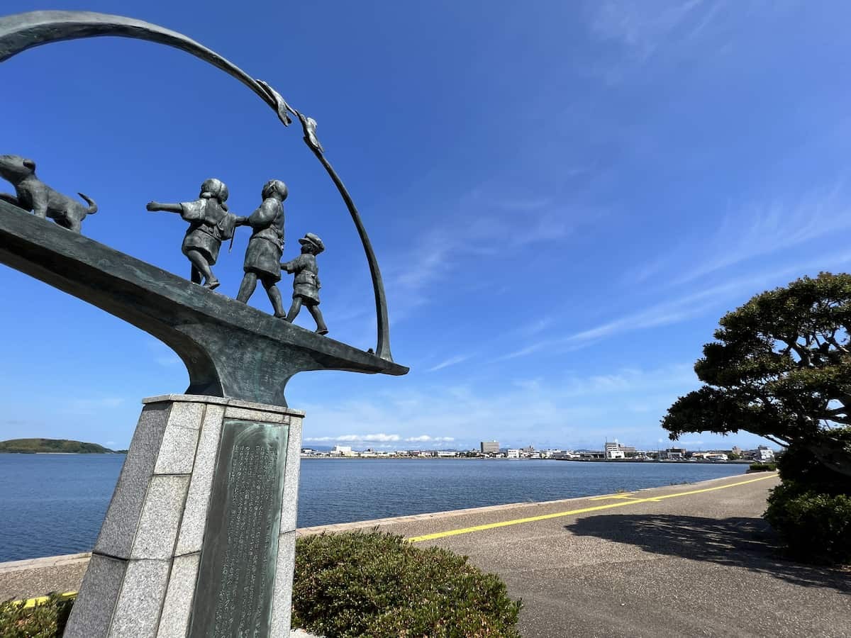 鳥取県米子市にある『湊山公園』から眺める中海の景色の様子