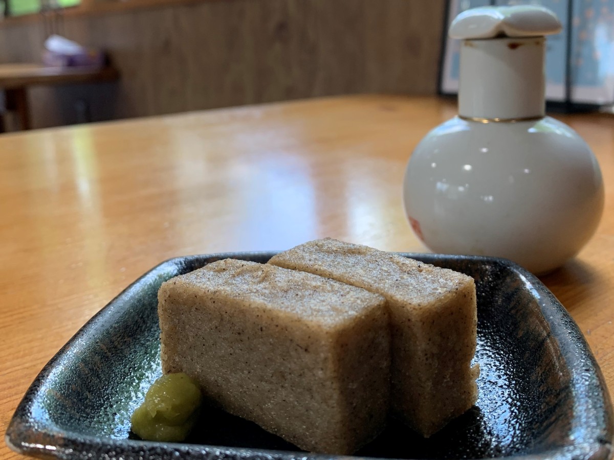 島根県奥出雲町のそば屋『山県そば』の「揚げそばがき」