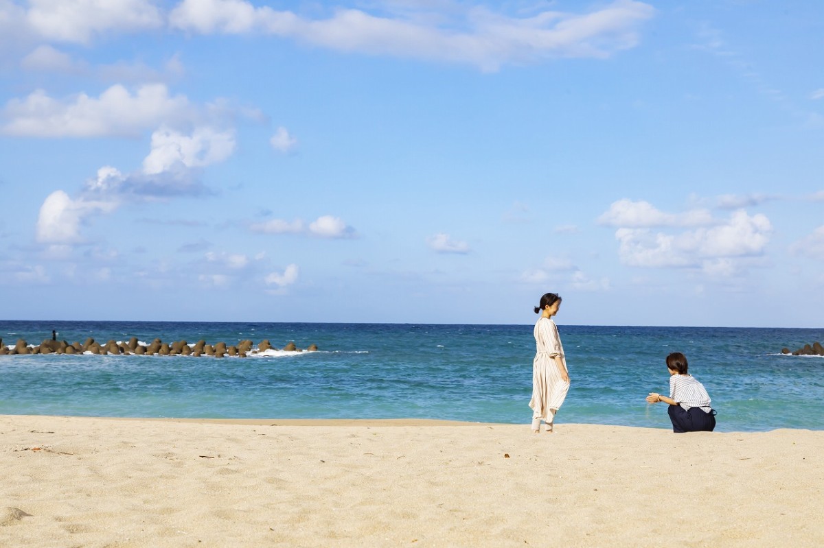 兵庫県豊岡市にあるリゾートホテル『休暇村竹野海岸』周辺の海水浴場「竹野浜」