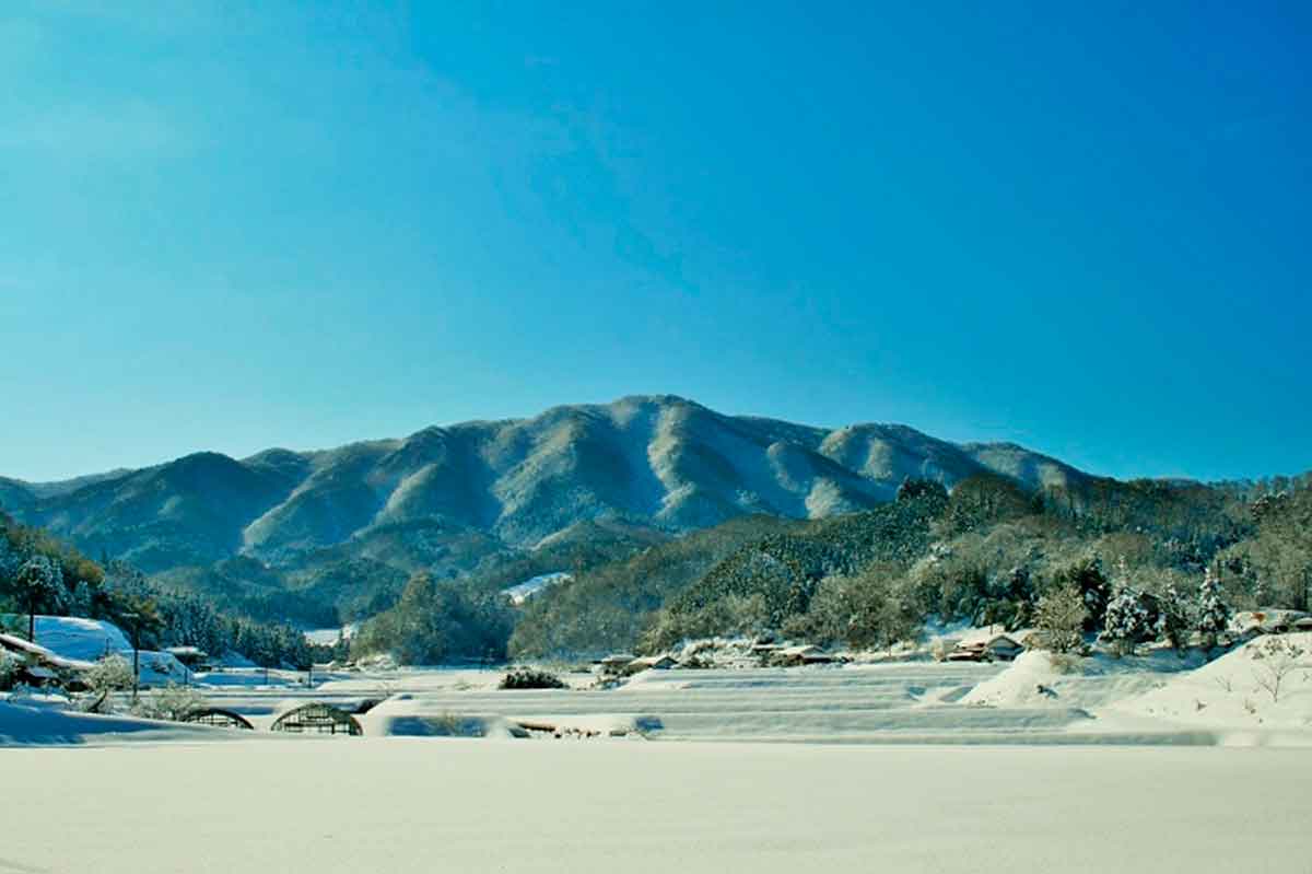 島根県飯南町で2022年冬に開催されるイベント「スノーシュー体験」