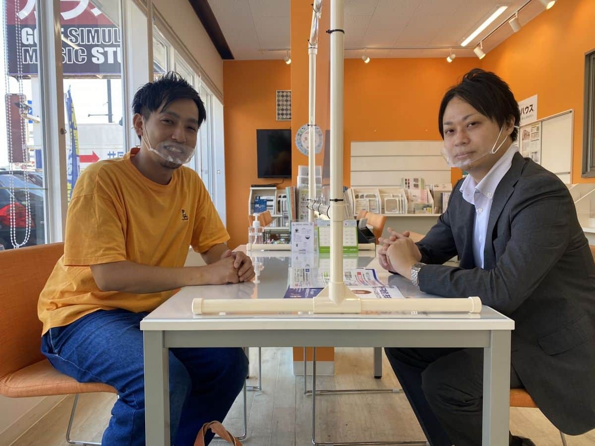 ハウスドゥ松江店の中田さんと、ラズダ編集部いしやん