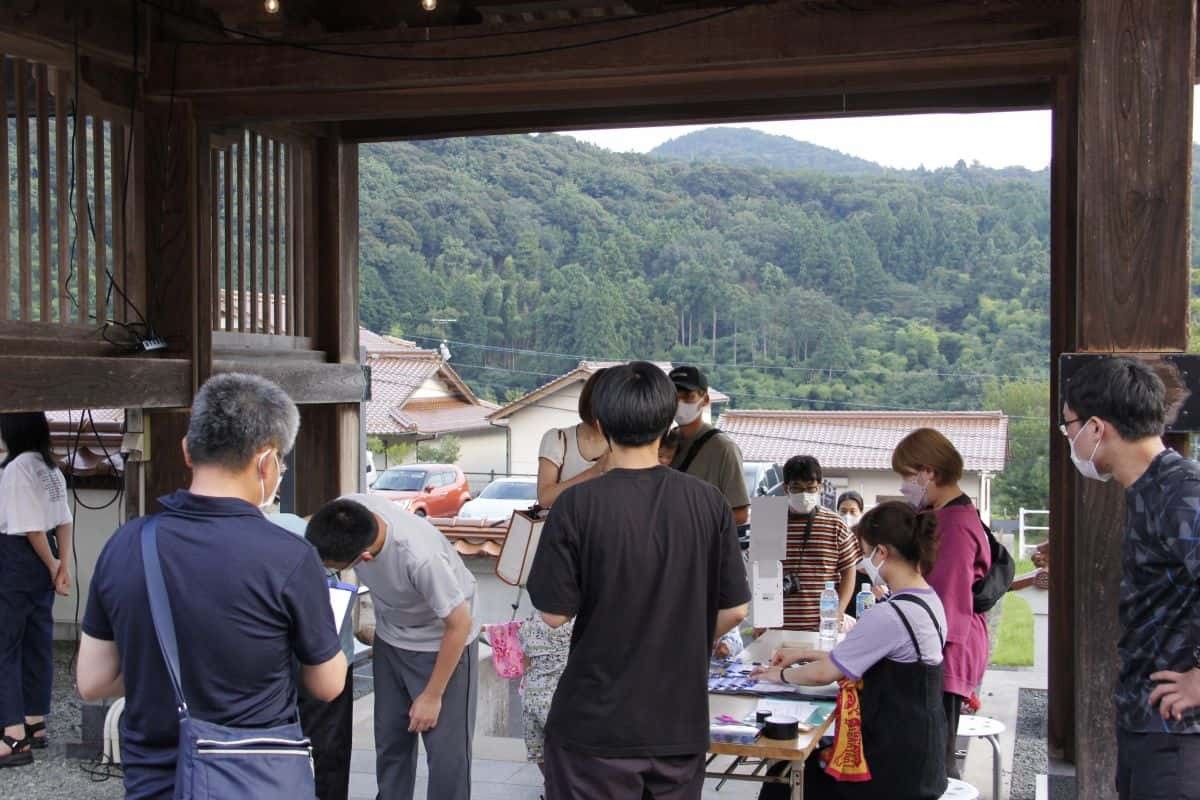 島根県江津市で開催されたイベント「第1回はづみ縁日」の様子