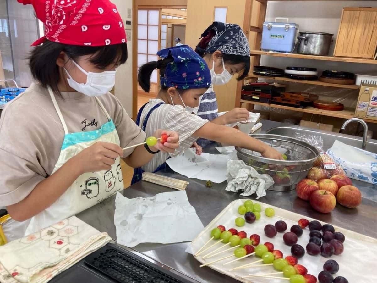 島根県江津市で開催されたイベント「第1回はづみ縁日」準備中の様子