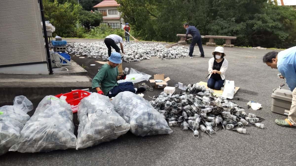 島根県奥出雲町の追谷地区で開催されるライトアップイベント「たたらの灯」の準備中の様子