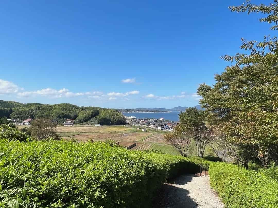 島根県安来市にある『古代出雲王陵の丘造山公園』の様子