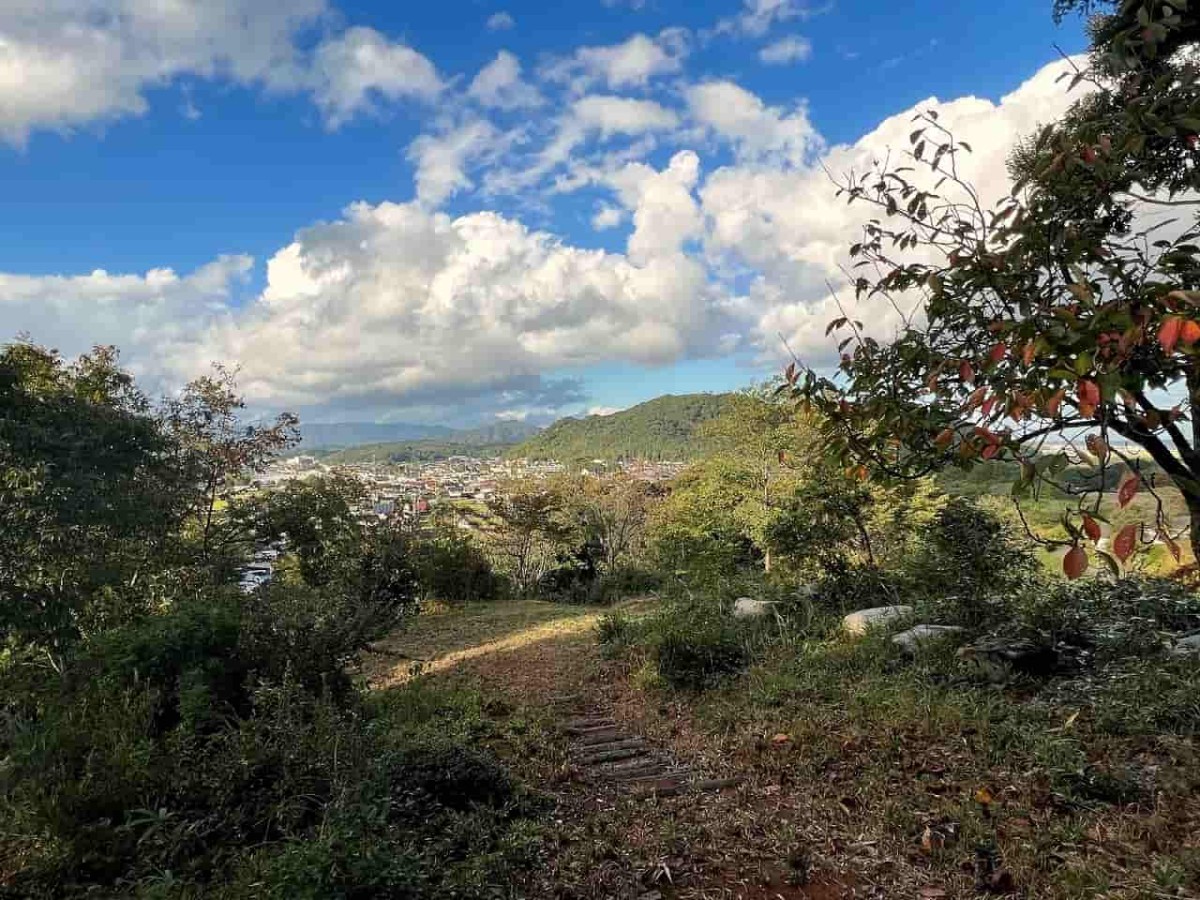 島根県松江市大庭町にある『涼み殿公園（すずみどのこうえん）』の様子