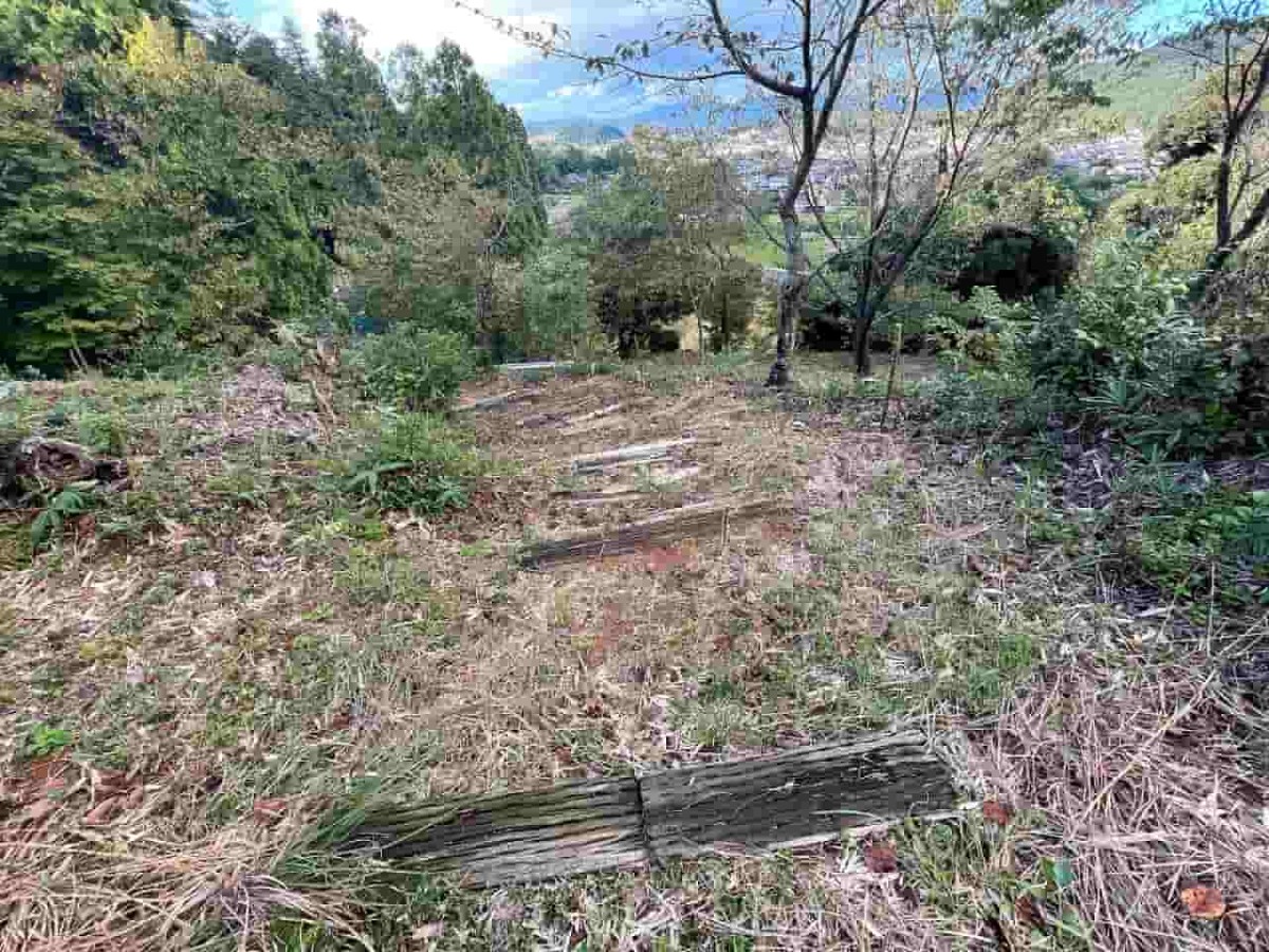 島根県松江市大庭町にある『涼み殿公園（すずみどのこうえん）』の様子