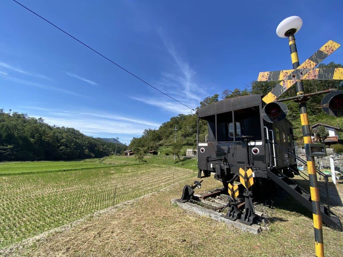 島根県奥出雲町の大谷地区で見つけた旧国鉄時代の貨車