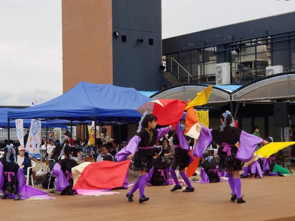 「Tottori color guard Ribbon（鳥取カラーガードリボン）」のパフォーマンス