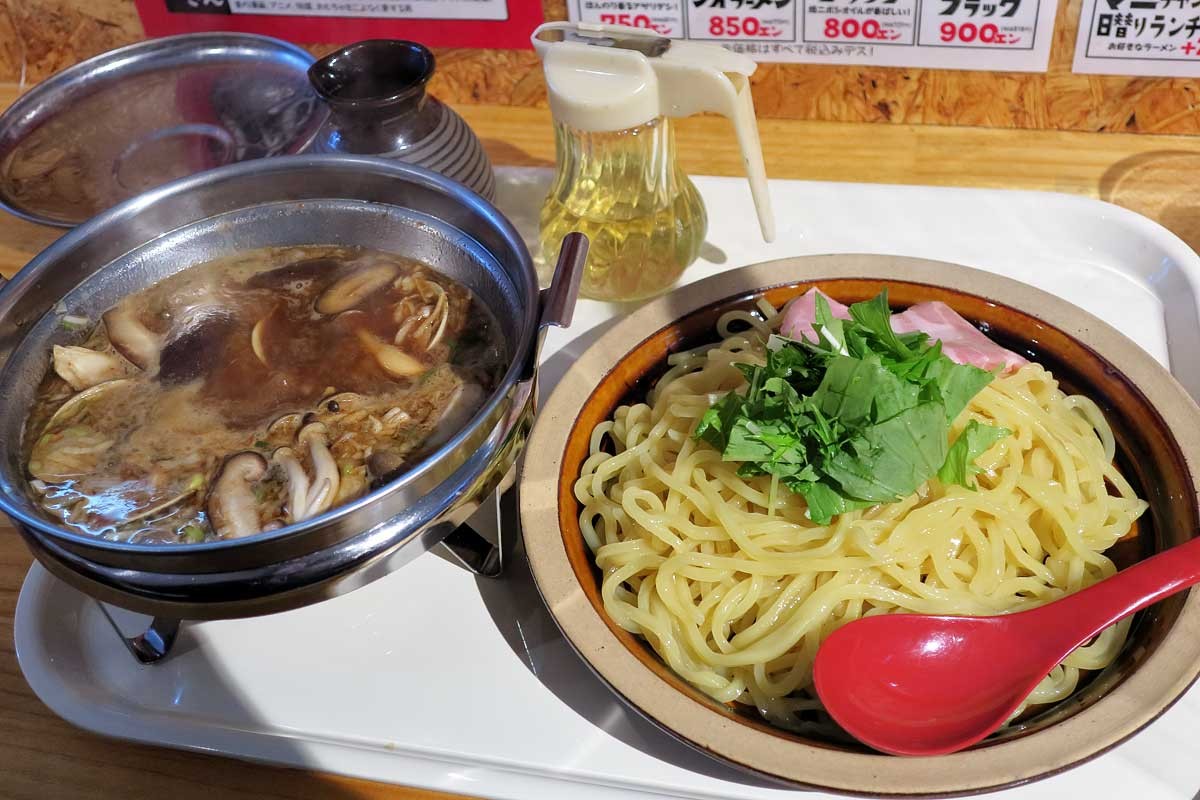 島根県松江市・学園エリアの人気ラーメン店『ラーメン ゴイケヤ』の期間限定メニュー「ツケメンハマショー」