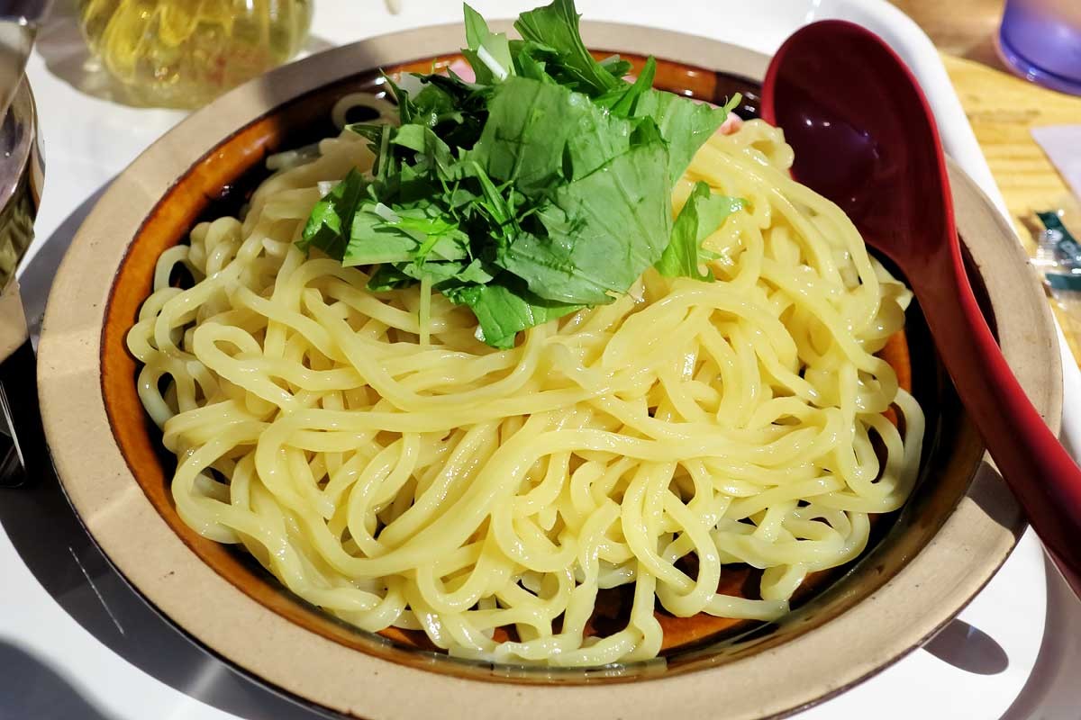 島根県松江市・学園エリアの人気ラーメン店『ラーメン ゴイケヤ』の期間限定メニュー「ツケメンハマショー」