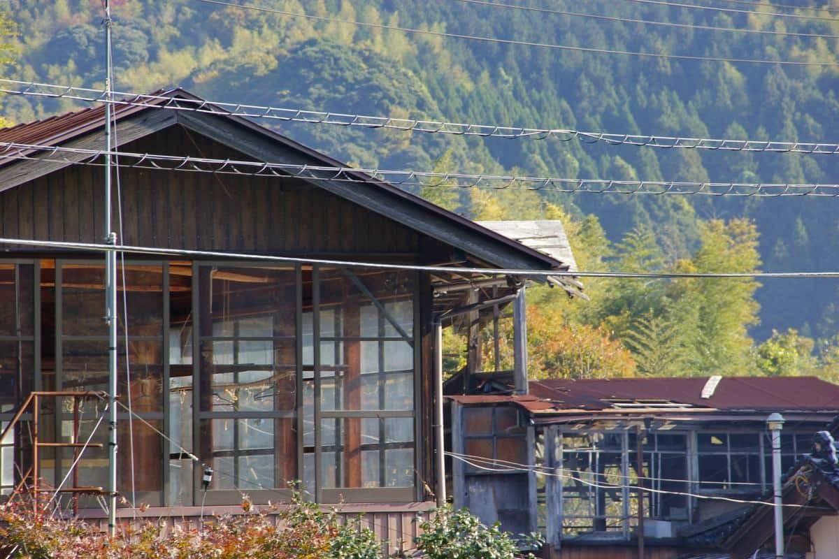 島根県松江市東出雲町の畑地区の「柿小屋」