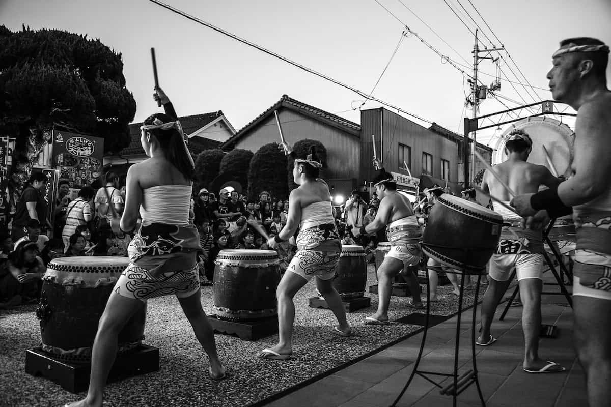 鳥取県境港が誇る郷土芸能「境港大漁太鼓」の「呼び込み太鼓」演奏の様子