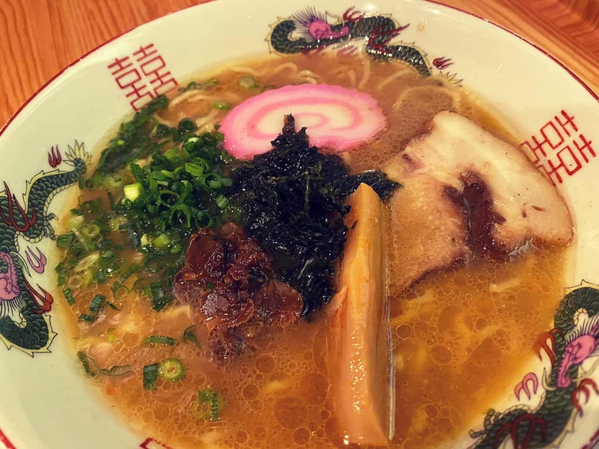 島根県松江駅近くのラーメン屋「はなれ」のラーメン