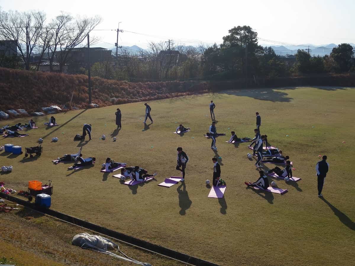 鳥取県のプロサッカークラブ「ガイナーレ鳥取」の2023年初練習の様子