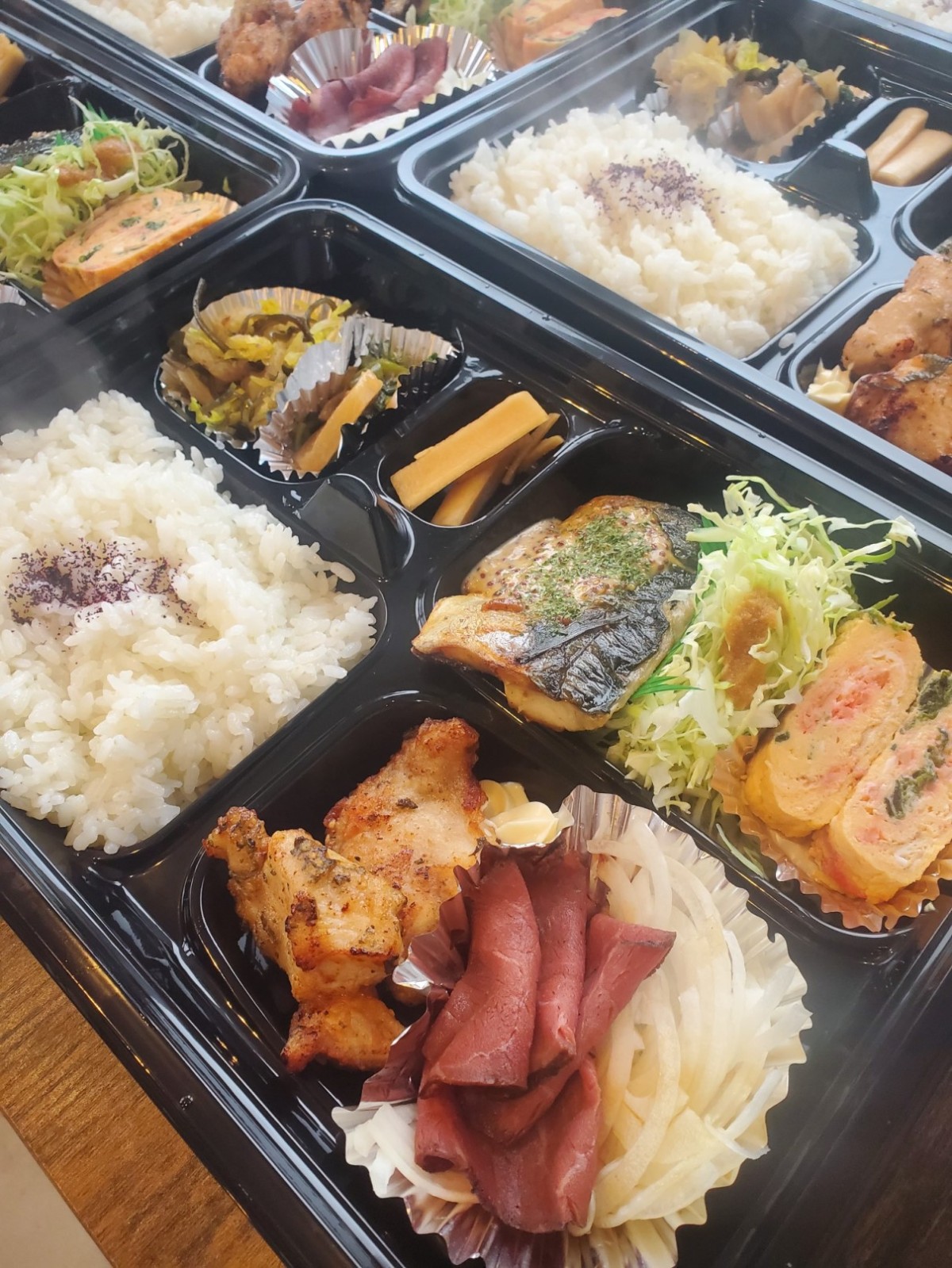 鳥取県米子市にオープンした『しゃにしゃに食堂』の日替弁当