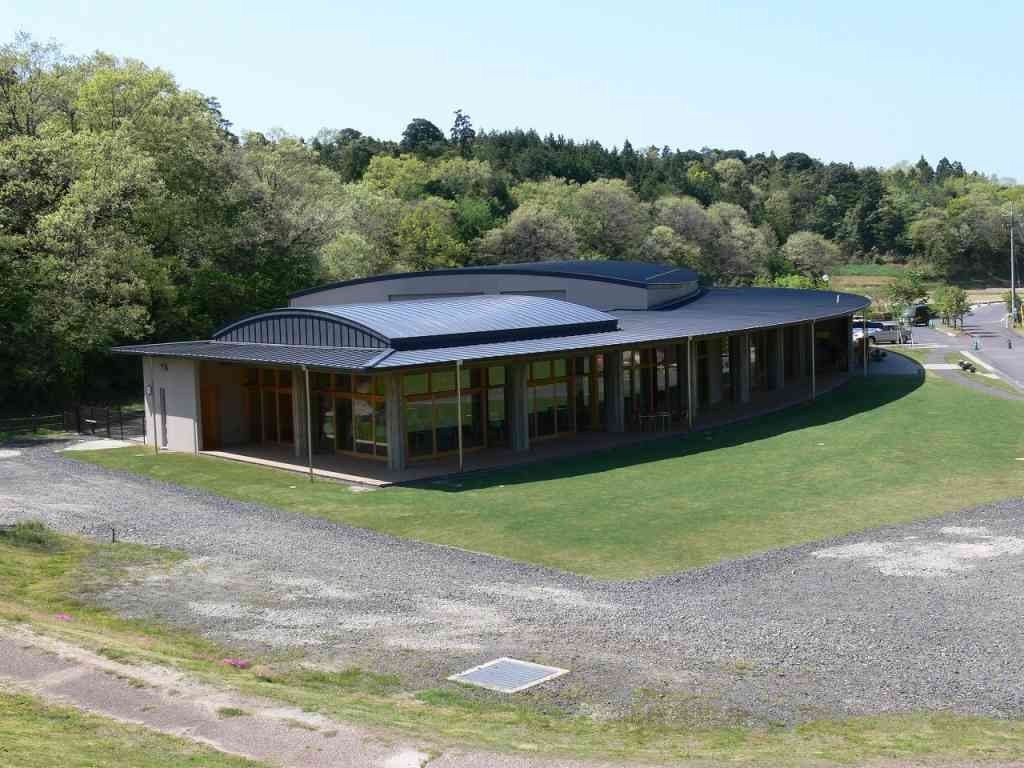 島根県出雲市のイベント「ホール展 最後の映画看板職人 実重 攻「色鉛筆による似顔絵展」」の会場