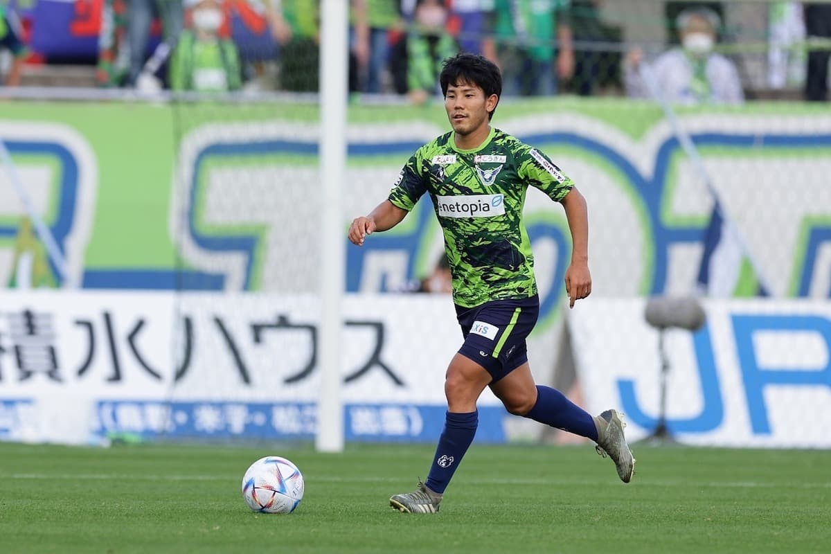 鳥取県のプロサッカークラブ「ガイナーレ鳥取」の試合風景