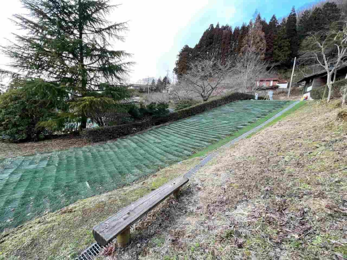 島根県松江市玉湯町の大谷地区にある『城床ふるさと公園』の様子