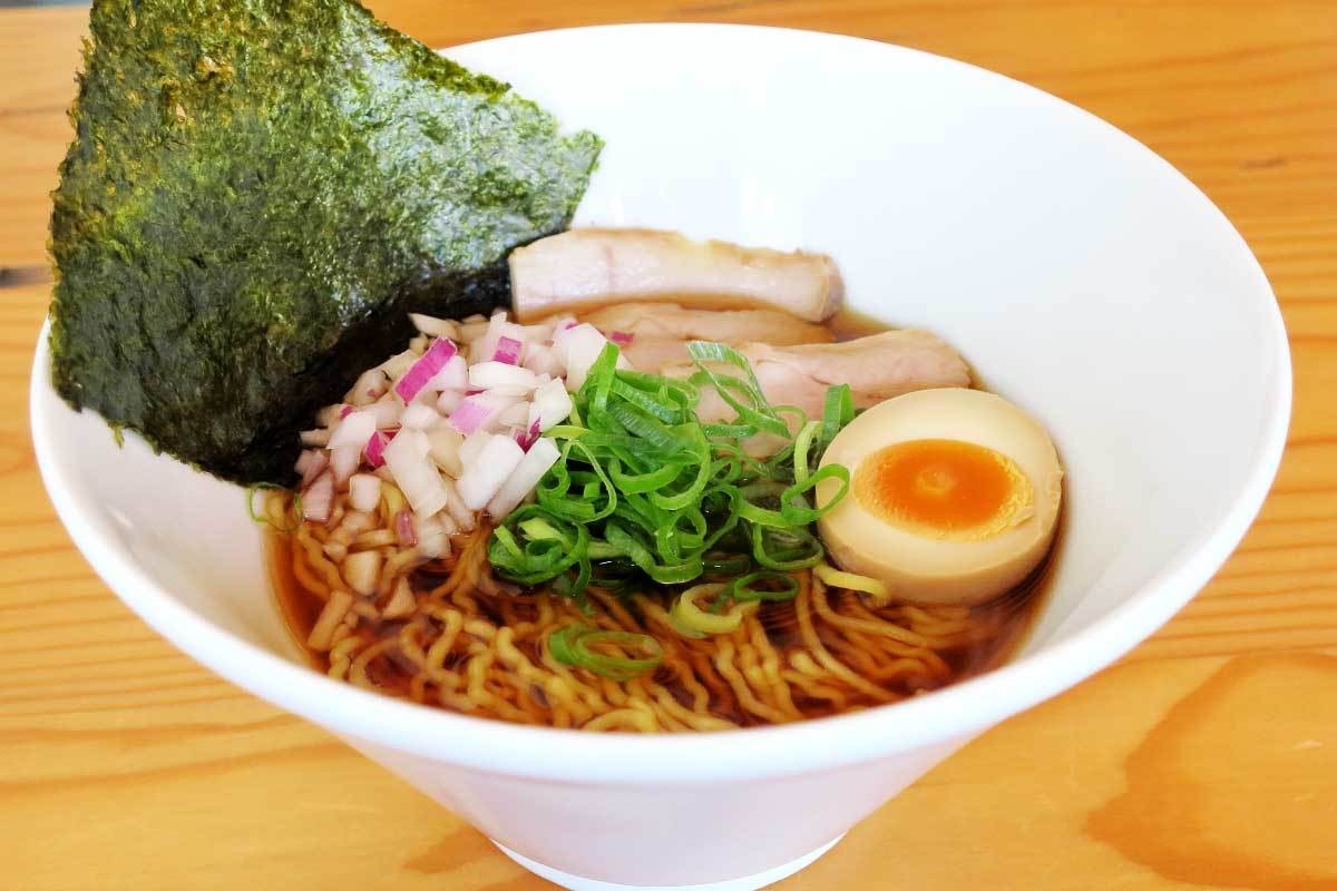 島根県大田市・温泉津温泉にあるラーメン店『けんちゃん拉麺』の「石見ポーク醤油らあめん」