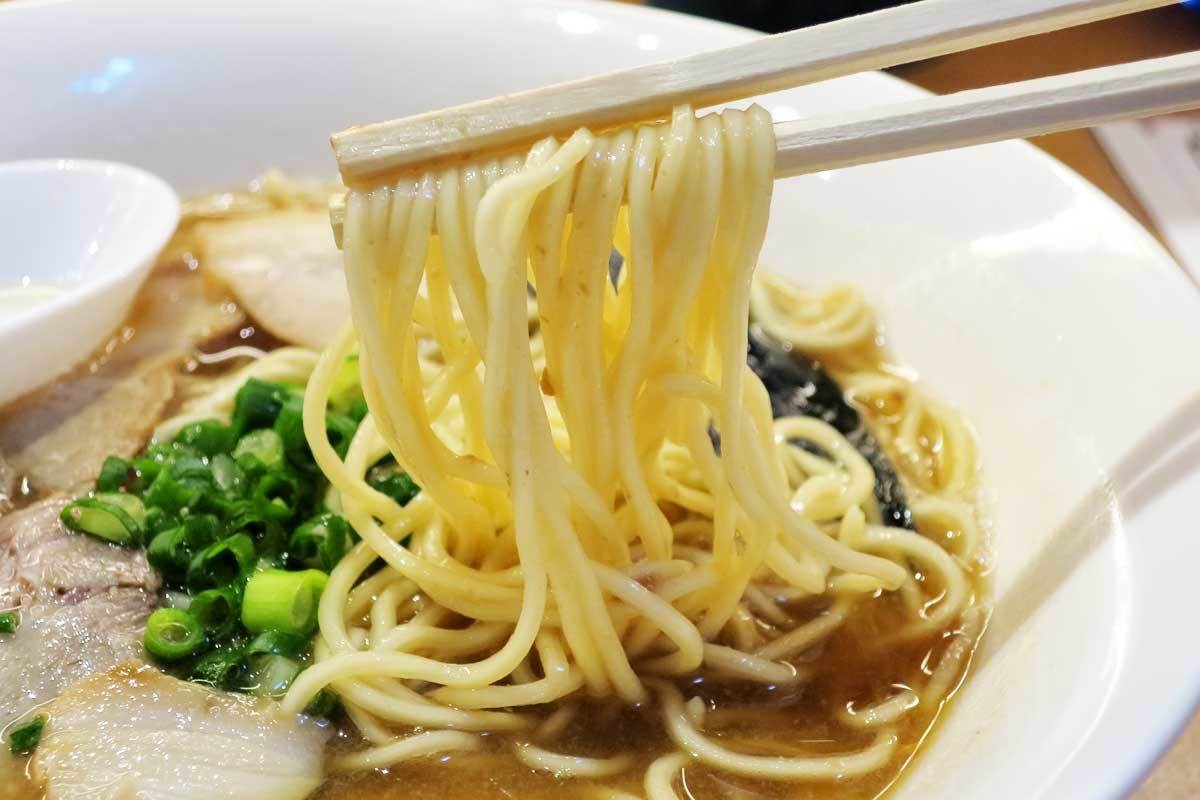 島根県出雲市今市町にあるラーメン店『はがね屋』の豚骨ラーメン
