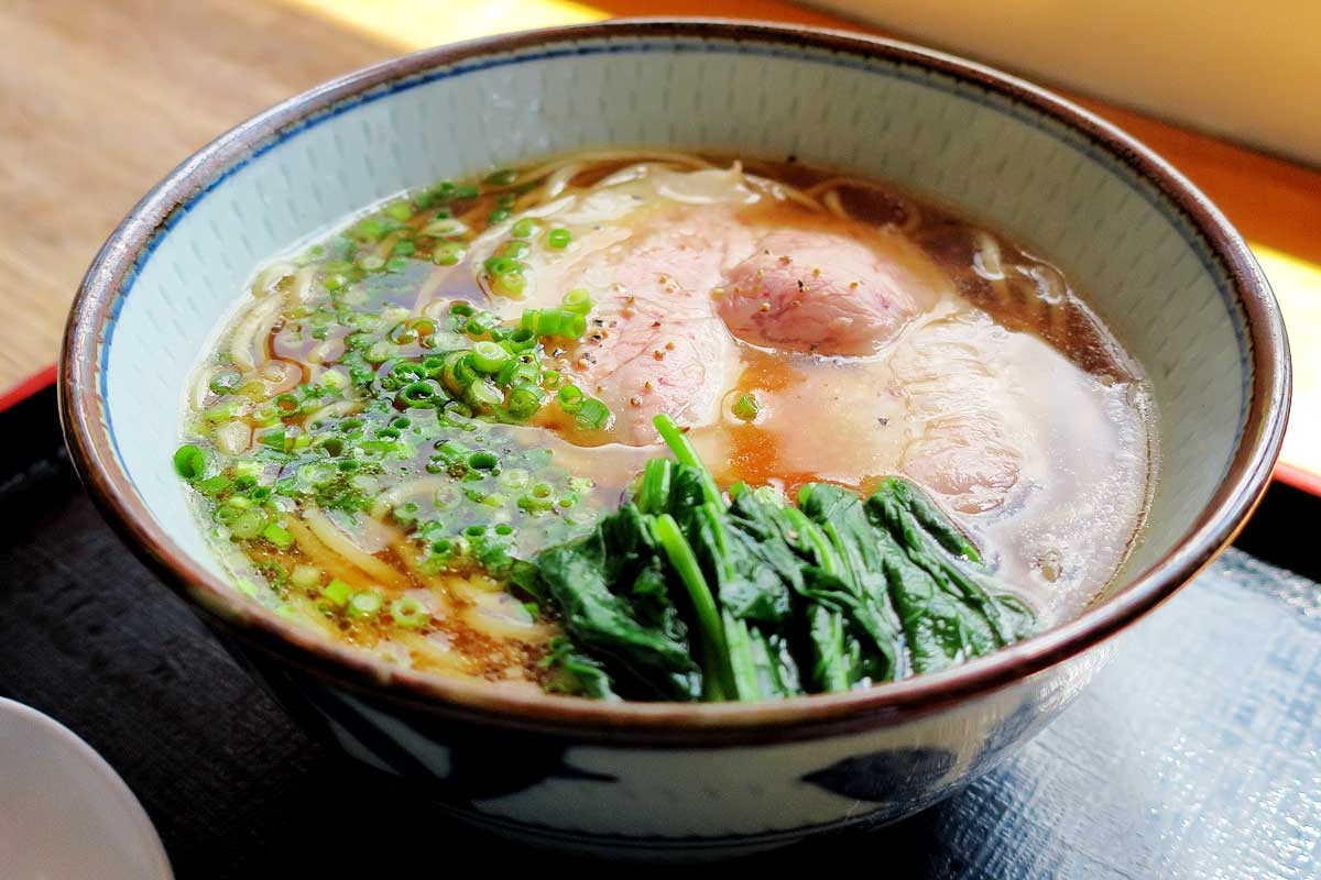 鳥取県伯耆町のそば店『まつおか食堂』の自家製ラーメン