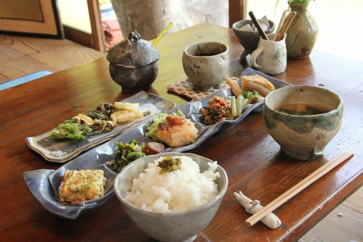 島根県松江市にある『ギャラリー木空風＆カフェドリ』で提供している「お山のランチ」