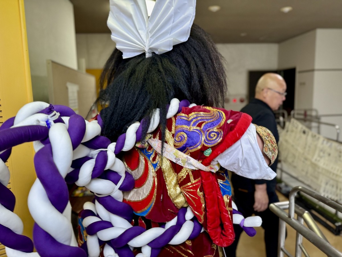 島根県出雲市佐田町で石見神楽公演を行う「高津神楽社中」