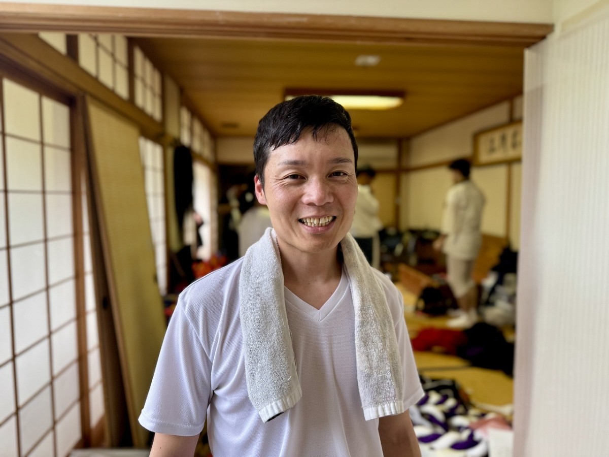 島根県出雲市佐田町で石見神楽公演を行う「高津神楽社中」の団員・曽我さん