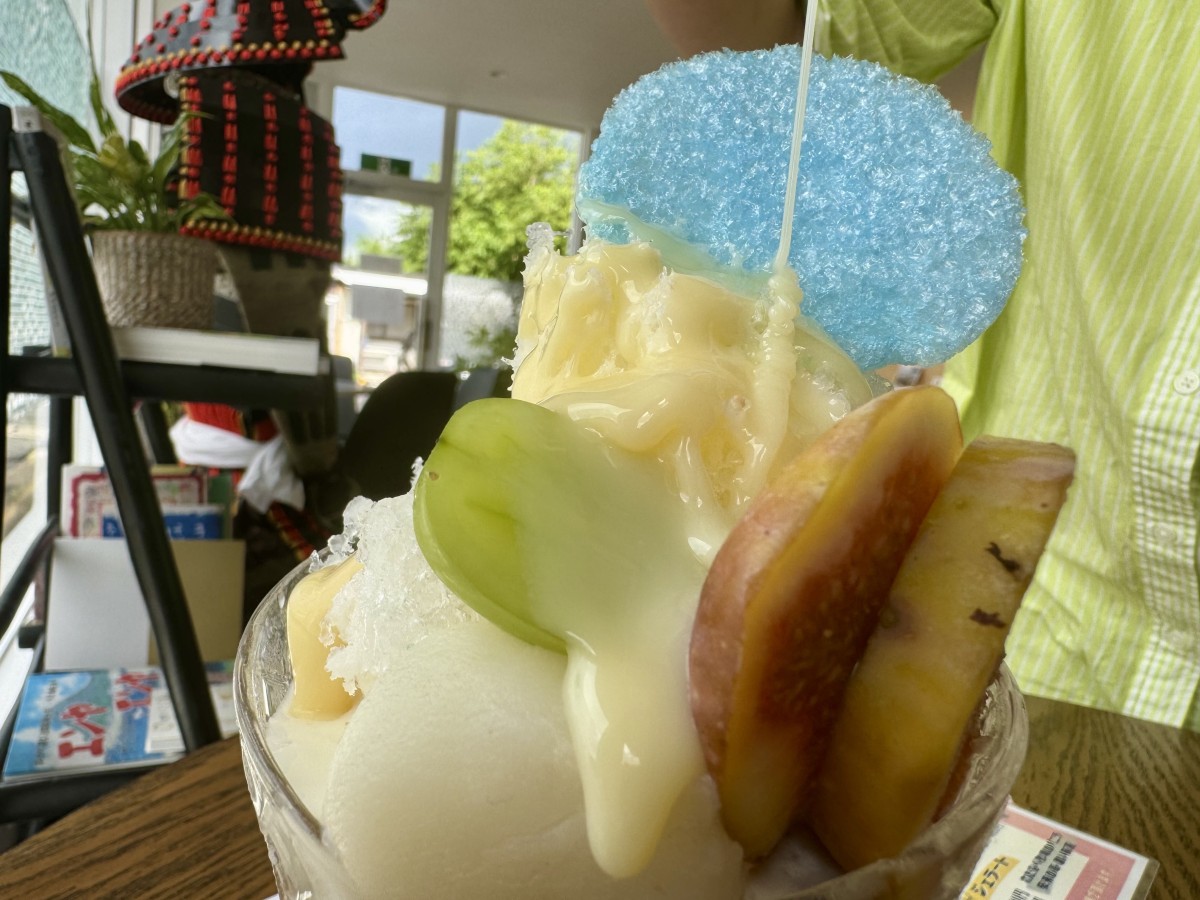 島根県安来市にあるカフェ『サムライの昼寝』のパフェ