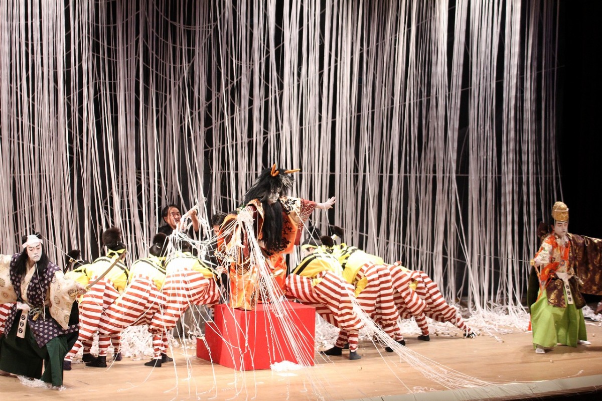 島根県出雲市佐田町にて開催される歌舞伎公演「むらくも座2025」のイメージ