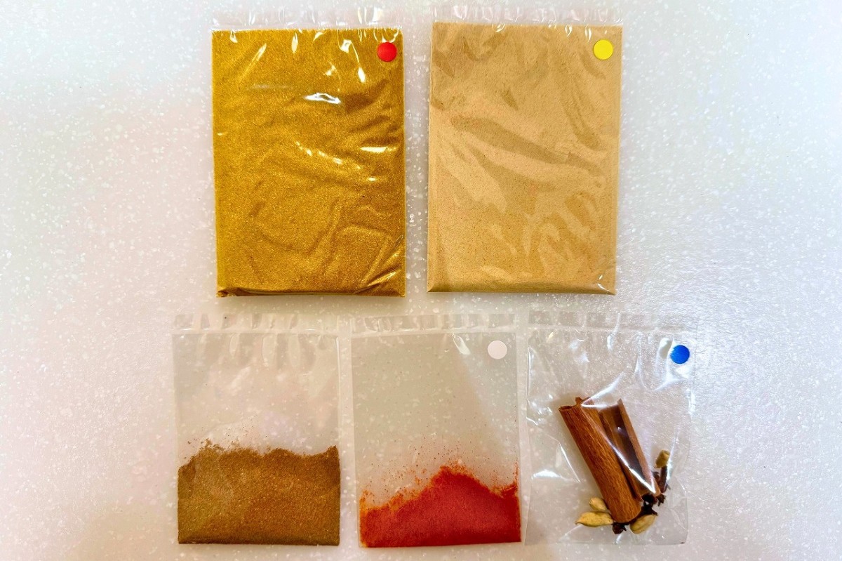 島根県雲南市生まれの商品「本格スパイスカレーキット」